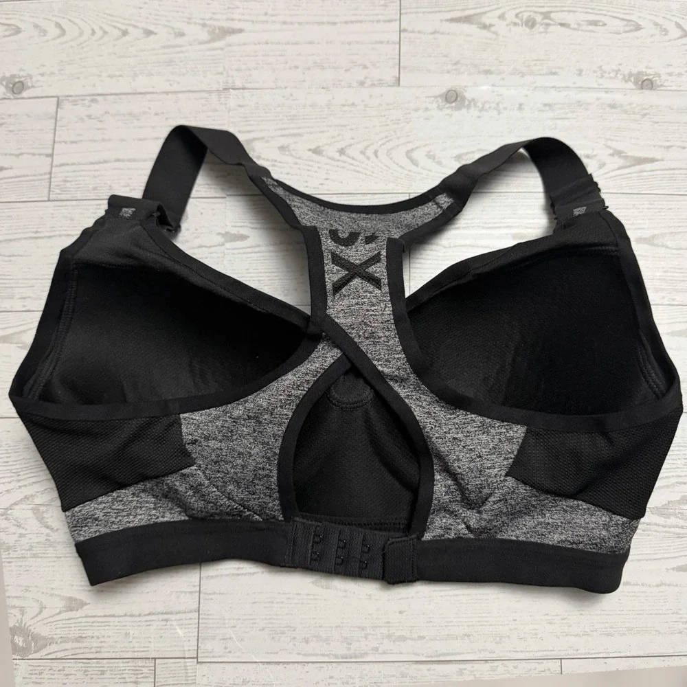 Victoria's Secret VSX‎ Sport Bra 32D Black/Gray Padded Racerback Cushioned Wired
